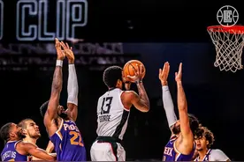 NBA快船队比赛瞬间：乔治、伦纳德手感不佳，最终惨遭布克绝杀图片
