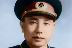 这位开国少将15岁立下奇功，被毛主席盛赞，今年105岁高龄图片