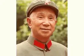 折磨粟裕大将半辈子的头疼怪病，直到去世后，才找到了原因图片