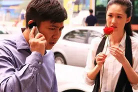 面对喜欢的女人，聪明男人用“套路”，愚笨男人用“讨好”图片