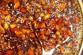 我家黄豆从不打豆浆，泡一泡炒一炒，几步就搞定，特解馋图片