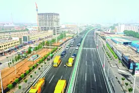 包头市跨径最大的城中立交桥建成通车图片