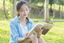 跟不认识的女生要微信，QQ你会不好意思吗？图片