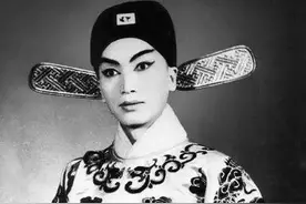 传奇间谍时佩璞：多年男扮女装，竟未被法国丈夫发现图片