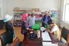 洮砚镇：捡起小烟头 留下大文明图片