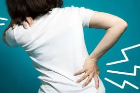 每天一个「伤腰小技巧」，你的腰离“报废”不远了图片