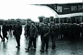 神秘的8341部队：贴身守卫领导人，毛主席“开小灶”教授文化知识图片