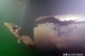 北洋水师“定远号”打捞现场，图6是被鱼雷击中的船体，触目惊心图片