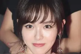 叫王晶“爸爸”，为爱刷过马桶，富养女唐嫣的成长史图片