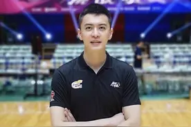 一共夺得18个中国男篮CBA总冠军的主帅们图片