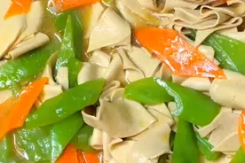 3张干豆腐2个青椒，大厨教你做东北名菜，营养美味小白一看就会图片