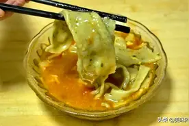宽面做的好不好吃，关键看3个步骤，好吃又筋道，家人都爱吃图片