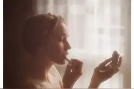 少女世界的惊惶一窥，人体摄影艺术，那朦胧的青涩让我想到洛丽塔图片