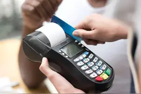 购房款“不翼而飞”！在售楼部交的房款，竟给了中介？图片