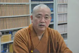 释永信才是文玩界的最大玩主，身上的佛珠个个极品图片