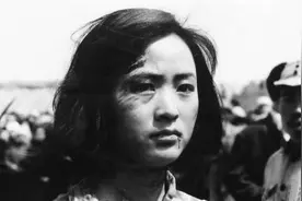 抗日女英雄，把日寇当成猪杀，被日军捅了两刀并活埋却安然无恙图片