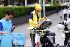 新华社权威解读 骑手权益要“灵活保障”“全员无差别社保”行不通图片