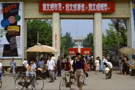 1985年四川成都街头，回看三十多年前的成都图片