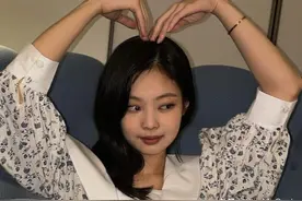 韩国娱乐圈出人意料的真闺蜜！Jennie惊喜为郑秀妍庆生图片