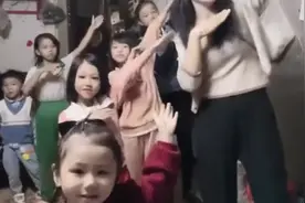 广东90后女子生6个娃，公公还叫她生第七胎，网友：儿子才是真爱图片