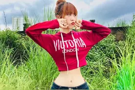 百分百天然！少女超细腰围望打破世界纪录图片