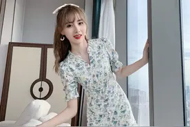每天分享一款不同穿搭风格的连衣裙，小清新图片