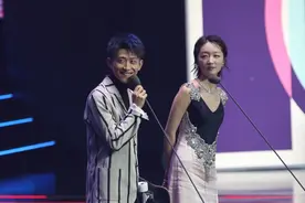 有记者问，张一山见到李现会说什么？张一山13个字回答情商高！图片