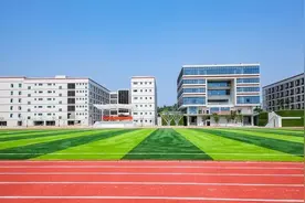 重磅！考上清华北大港大奖励50万，厦大是……图片
