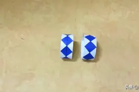 手工小课堂，带你学习如何折纸方形花纹手镯！图片