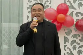 河南梨之春艺术团新春团拜会精彩纷呈图片