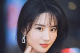 女人手表戴左手好，还是右手好？别再戴错被人嘲笑，学会不吃亏图片