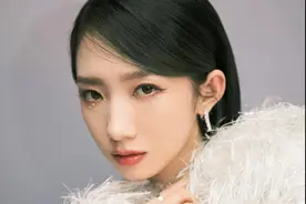 高级感妆容到底高在哪里？和孟美岐一对视我就知道了图片