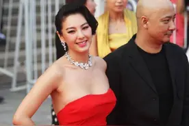 你知道哪些明星曾经爱得轰轰烈烈，最后却又轰轰烈烈的分手了？图片