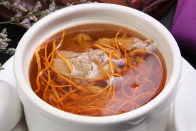 养生汤分享：虫草花当归炖水鸭、淮山排骨、番茄牛腩汤的简单做法图片