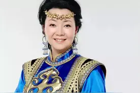 群星荟萃的全总文工团 葛优萨日娜等都曾在其中 还有郭德纲的大恩人图片