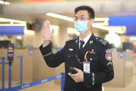 上海浦东机场安检护卫武戈：空防守护者在疫情下的坚守与担当图片