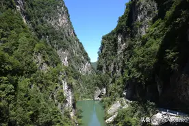从人间仙境到危机四伏的险境，这处北域南国，为何在当地人人恶骂图片