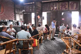 国庆假期，来彭镇老茶馆里乐享慢时光图片