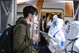 担心美国破罐子破摔？中俄撤侨飞机接回上千公民，全球暴风眼出现图片