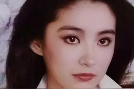 林青霞年轻时真是风华绝代，昔日时尚穿搭放到现在也是时尚潮流。图片