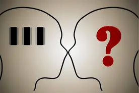 女人下意识的舔嘴唇意味着什么？心理学家给出这3种解释图片