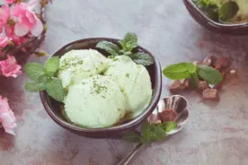 狂吃冷饮，小心脑结冰图片