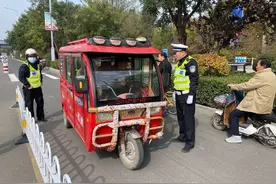 长治交警一大队：重拳整治三、四轮电动车，持续严查不间断图片