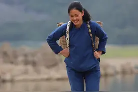 广西壮族服饰 蓝衣图片