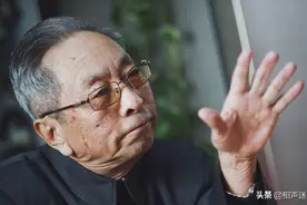 李伯祥的相声为什么听着那么累？别说这是毛病，嘴快背后另有深意图片