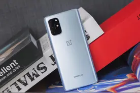 屏幕超旗舰 握在手里的艺术品 一加8T评测图片
