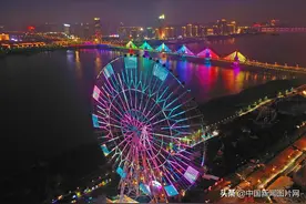 江西南昌：赣江夜景迷人图片