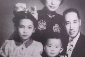 隔辈亲：含饴弄孙，天伦之乐图片