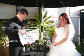 揭秘疫情期间澳大利亚的“四个婚礼和一个葬礼”图片