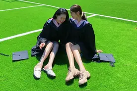 内蒙古艺术学院毕业照曝光！这届颜值有点高！网友：神仙颜值图片